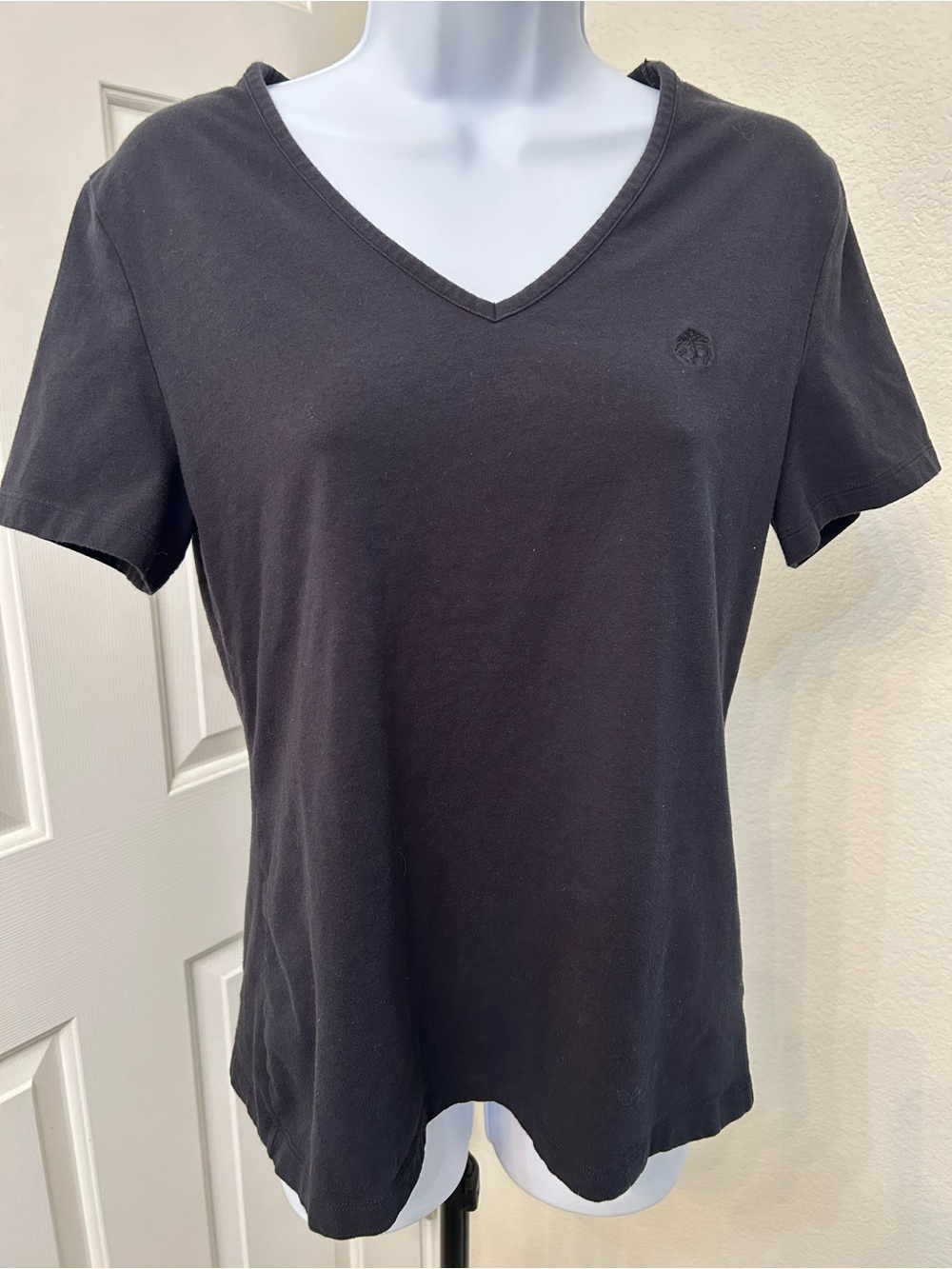 Brooks Brothers Black V-Neck Short Sleeve Tee